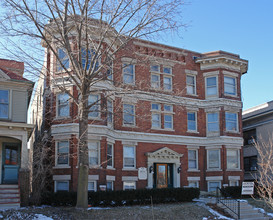 Webster Apartments in Milwaukee, WI - Building Photo - Building Photo