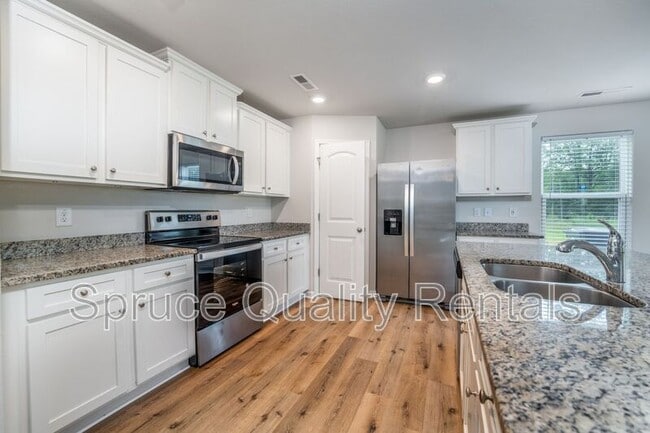 property at 1 Hazelburn Ct