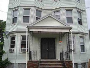 102 Grant Ave in Jersey City, NJ - Building Photo - Building Photo