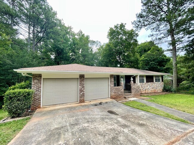 115 Club Cir in Stockbridge, GA - Building Photo - Building Photo