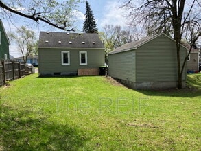 91 Adelaide St in Pontiac, MI - Building Photo - Building Photo