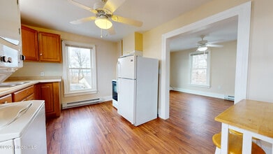 31-33-33 S Washington St in Athens, NY - Building Photo - Building Photo