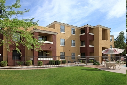 Colores Del Sol in Mesa, AZ - Building Photo