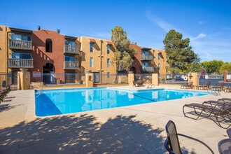 The Mica in Santa Fe, NM - Foto de edificio - Building Photo