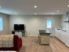 1524 Mira Mar Ave in Seaside, CA - Building Photo - Building Photo