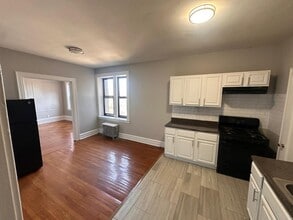 The Heritage in East Orange, NJ - Building Photo - Interior Photo