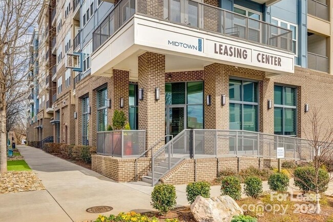 property at 205 S Kings Dr