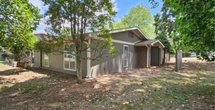 property at 146 Summerview Dr