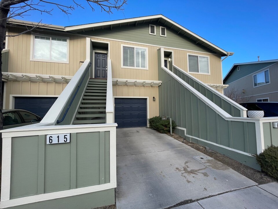 615 Madeline Jane Lane in Reno, NV - Building Photo