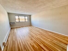 97 Spring St in Boston, MA - Building Photo - Building Photo