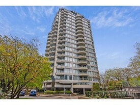 13353-13108 108 Ave in Surrey, BC - Building Photo