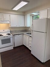 2541-2545-2545 SE 170th Ave in Portland, OR - Building Photo - Building Photo