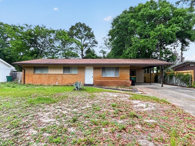 property at 122 Jamestown Ave