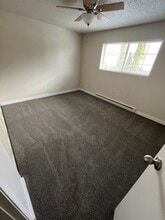 Brittany Place in Lynnwood, WA - Foto de edificio - Building Photo