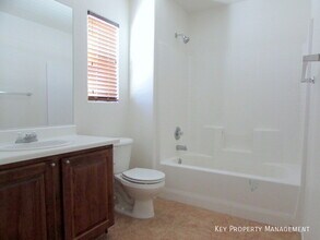 3411 Amethyst Glen Ct in Las Vegas, NV - Building Photo - Building Photo