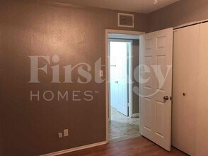 4641 N 71st Ave in Phoenix, AZ - Building Photo - Building Photo