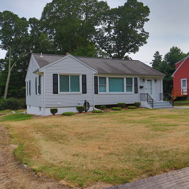property at 253 Plant St