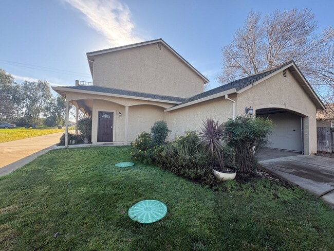 property at 19745-19747 Brokeoff Mountain Pl