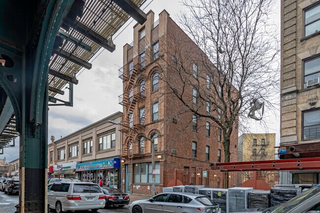 812 Westchester Ave in Bronx, NY - Building Photo - Building Photo