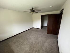 1326 Aspen Heights Dr in Eau Claire, WI - Building Photo - Building Photo