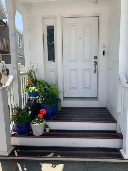 35 Seaview Ave in Norwalk, CT - Building Photo - Building Photo