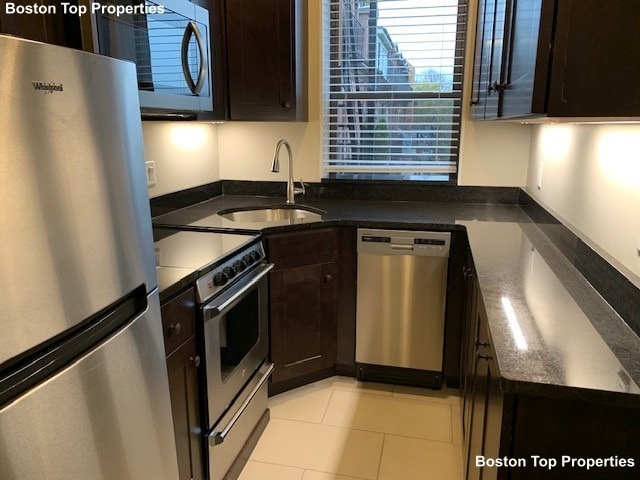 537 Columbus Ave, Unit 2A in Boston, MA - Foto de edificio - Building Photo