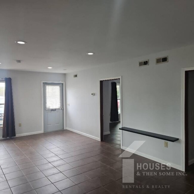 4612 Moorefield Memorial Hwy in Pickens, SC - Building Photo - Building Photo