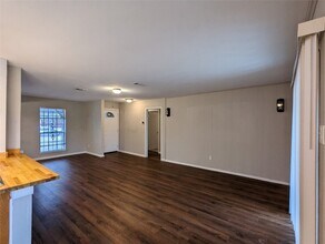 8410 Rinn St in Houston, TX - Building Photo - Building Photo