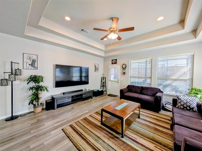 property at 517 Arrowhead Vine St
