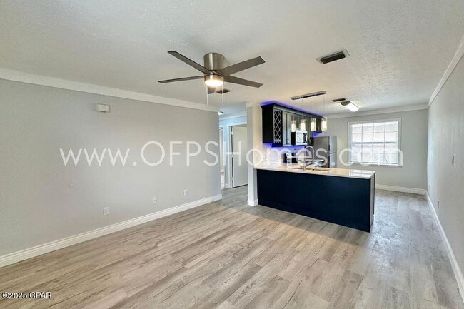 121 Casa Pl in Panama City Beach, FL - Building Photo - Building Photo