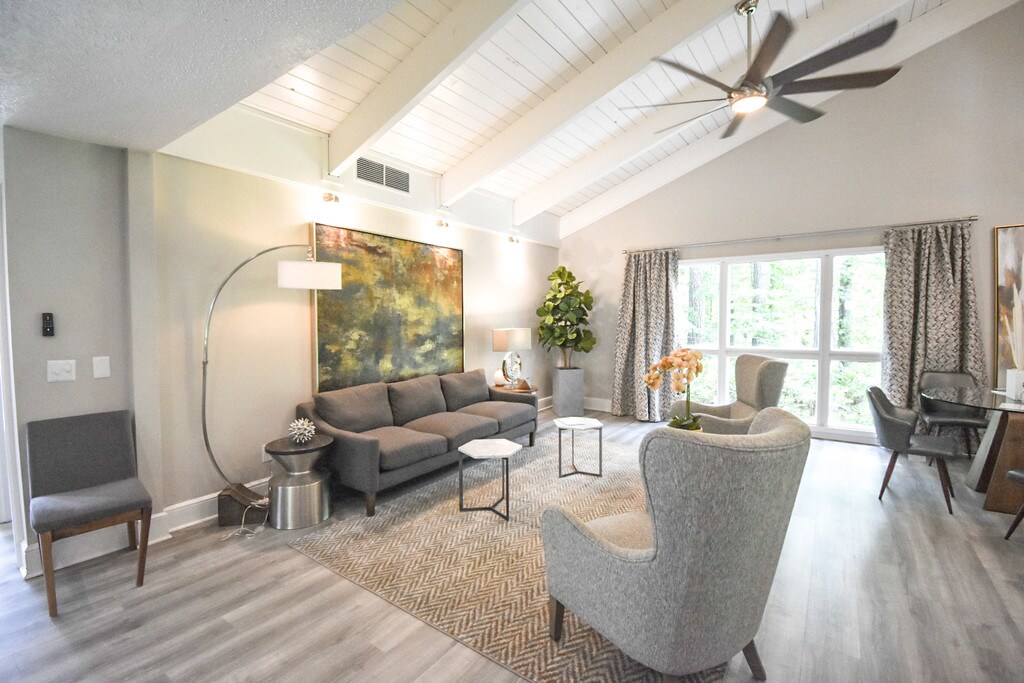 Tucker Square Apartments in Stone Mountain, GA