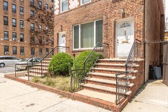 153 Avenue P in Brooklyn, NY - Foto de edificio - Building Photo