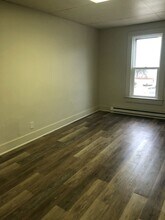 112 S Franklin St in Shawano, WI - Building Photo - Building Photo