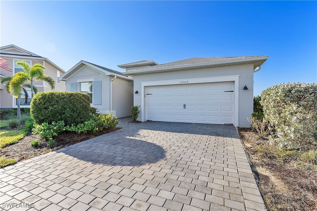 17509 Corkwood Bend Trail in Punta Gorda, FL - Building Photo