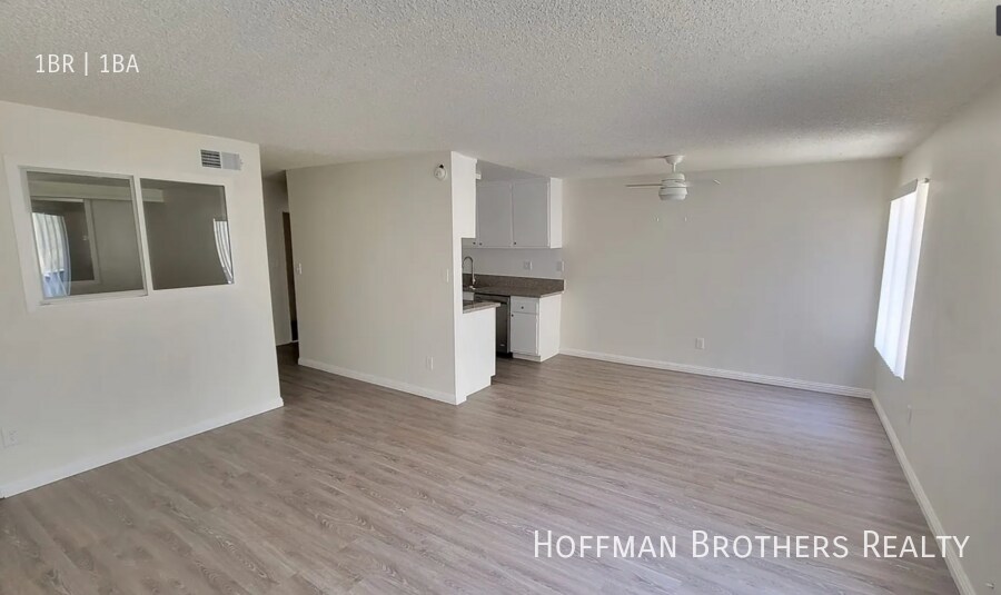 5463 Kester Ave in Los Angeles, CA - Building Photo