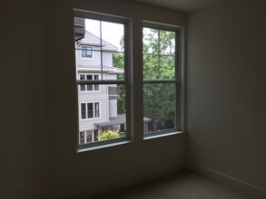 1000 Dewing Ave-Unit -313 in Lafayette, CA - Building Photo - Building Photo