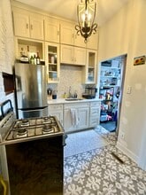 271 Chestnut Ave, Unit R in Boston, MA - Foto de edificio - Building Photo