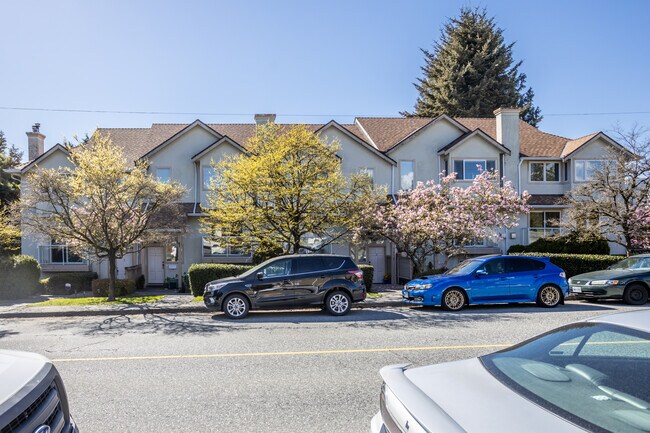 2057 St. Georges Av in North Vancouver, BC - Building Photo - Building Photo