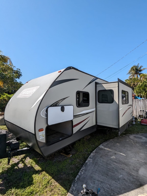 6501 Plunkett St in Hollywood, FL - Building Photo - Building Photo