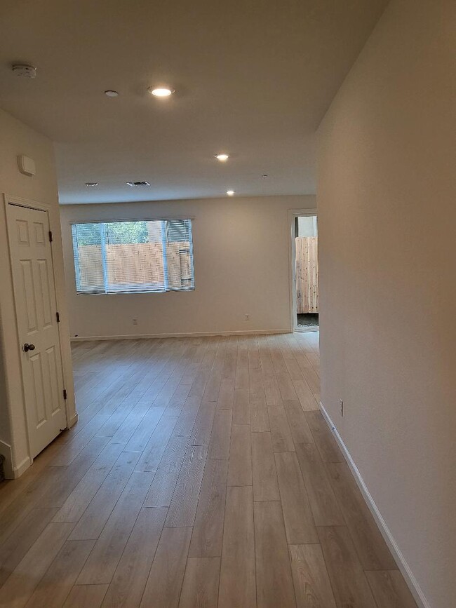 4902 Bufflehead Ln in Rocklin, CA - Building Photo - Building Photo