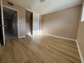 2649 Andover Ave, Unit 4 in Fullerton, CA - Building Photo - Building Photo