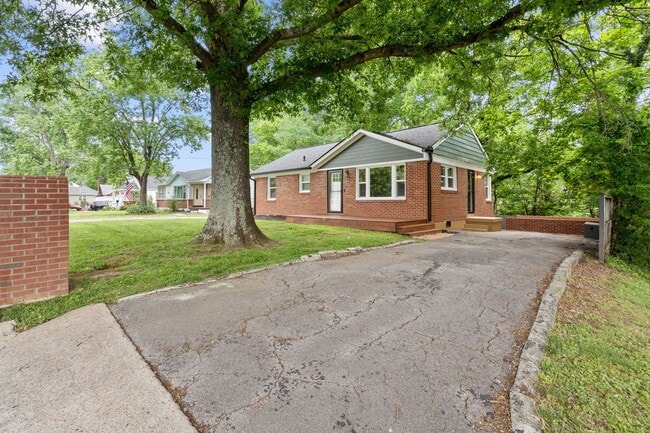 801 Fleming St in Columbia, TN - Building Photo - Building Photo