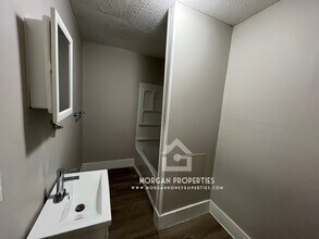 925 Broad St, Unit .5 in New Castle, IN - Building Photo - Building Photo