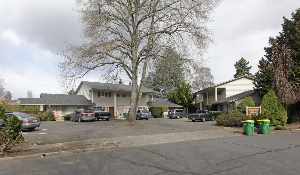 Maywood Terrace in Forest Grove, OR - Building Photo