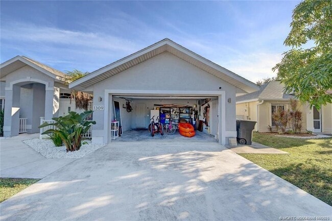 property at 1309 Carlton Ct