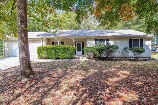 3010 Randolph Ct NE in Conyers, GA - Building Photo