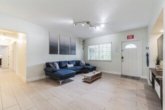 1601 Adams St in Hollywood, FL - Building Photo - Building Photo