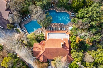 Stillhouse Canyon Condominiums in Austin, TX - Foto de edificio - Other