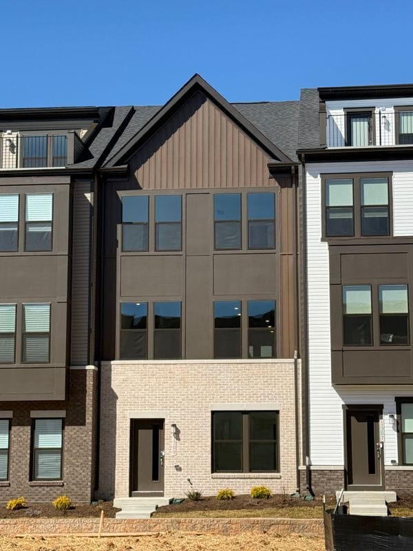 property at 1309 Bracken Ln