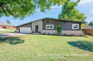 2680 Clarke St in Choctaw, OK - Building Photo